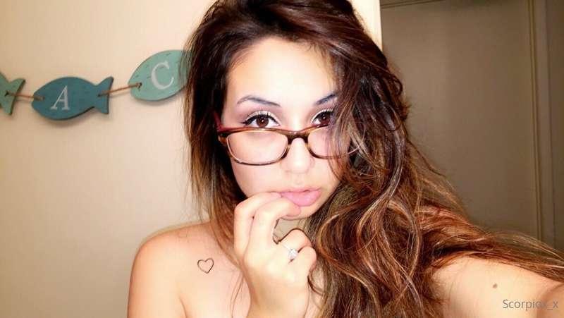 Glasses or no glasses? 🤓