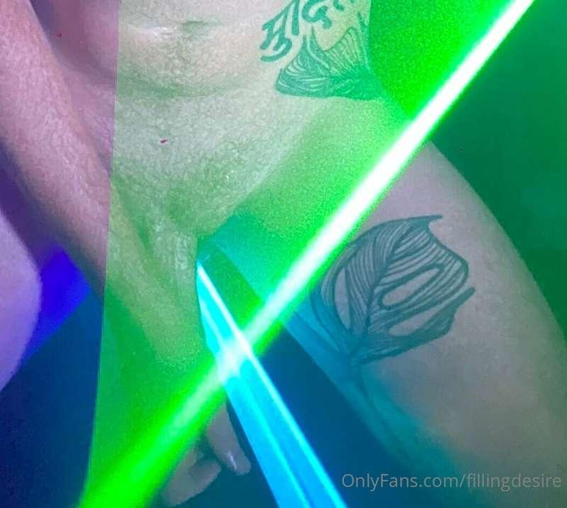 DM me for the cum video 🍆💦