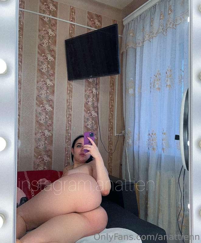 Hello bb😋😋 tell me what you want to see more?😏