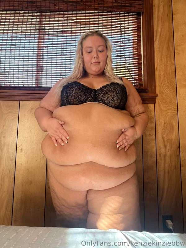 kenziekinziebbw image #0