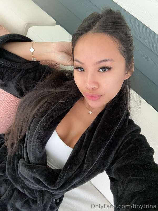Taking a little me-time... care to share it with me? 😘