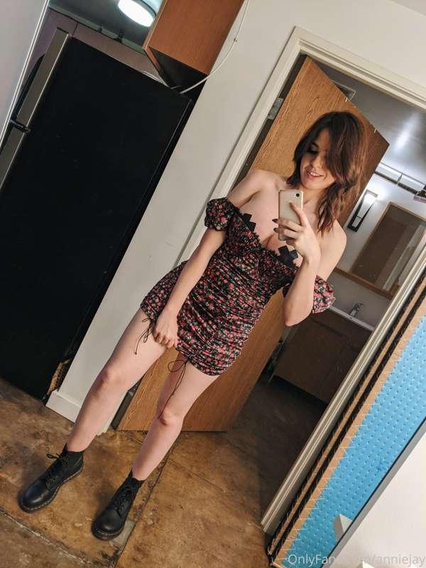 Swipe to see what's underneath 😘😈