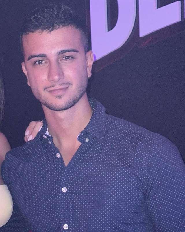 One in t shirt 😜
