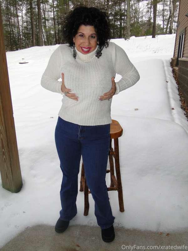 Sweater, Big Boobs, Ass and Pussy! Its all for you baby!