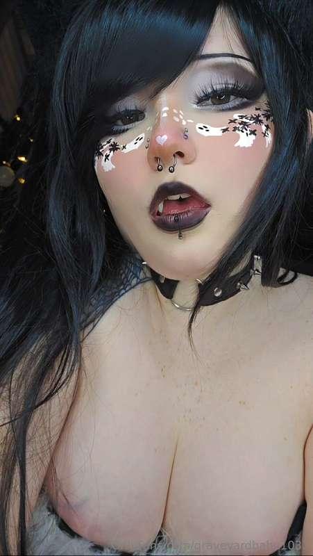 graveyardbabe1031 image #1