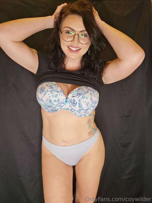 Do you like the color blue? 💙

@coyandcocky