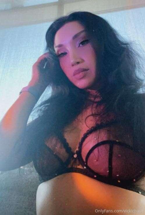 What are your Holiday weekend plans?!  😘