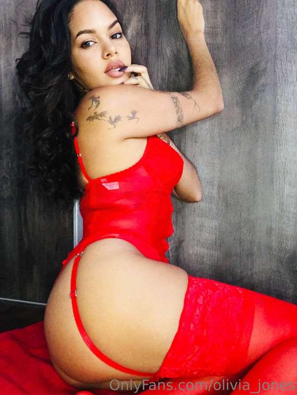 I'm ready to sext, custom or videocall baby 😈😈😈😈