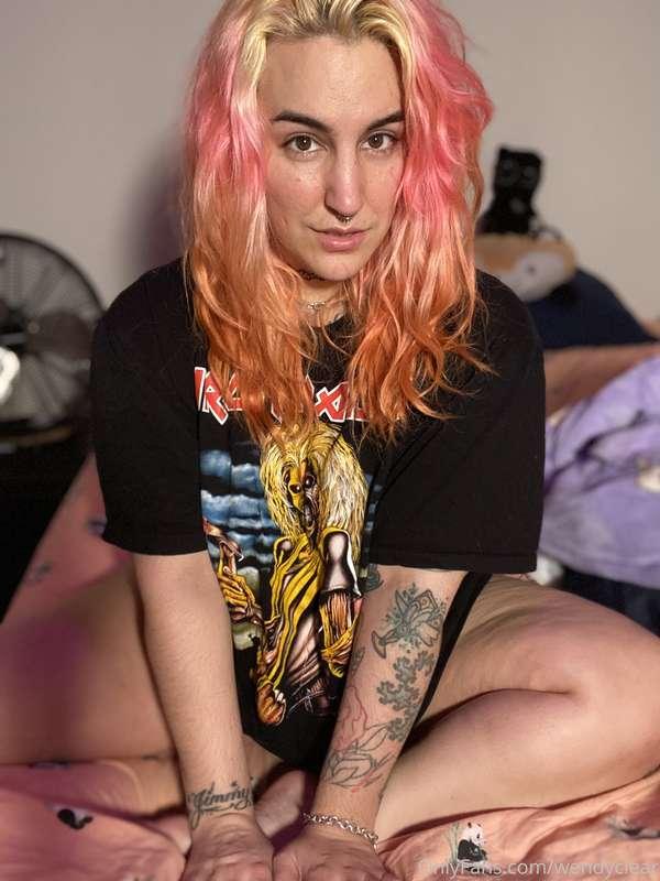 cat girls are ruining my life 🥰❤️ what about yours? 

just a..