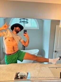 You have 10 seconds to pin me down before I run. Go.
