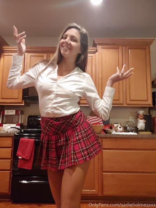 Good Sexy School Sadie