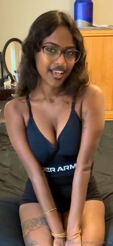 Hey daddy! Want me to make your day? Message me and buy a cu..