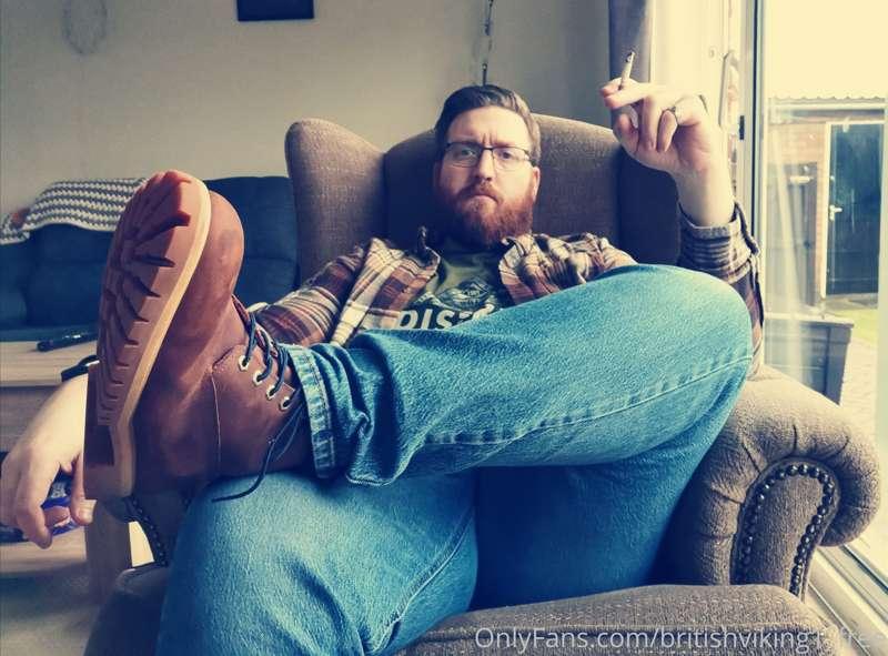 Happy Sunday... It is the day of rest after all!