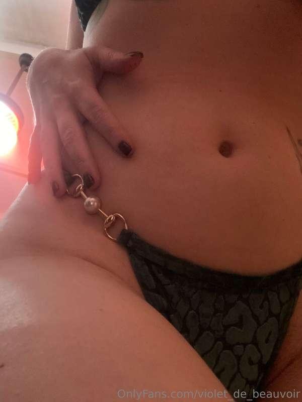 violet_de_beauvoir image #2