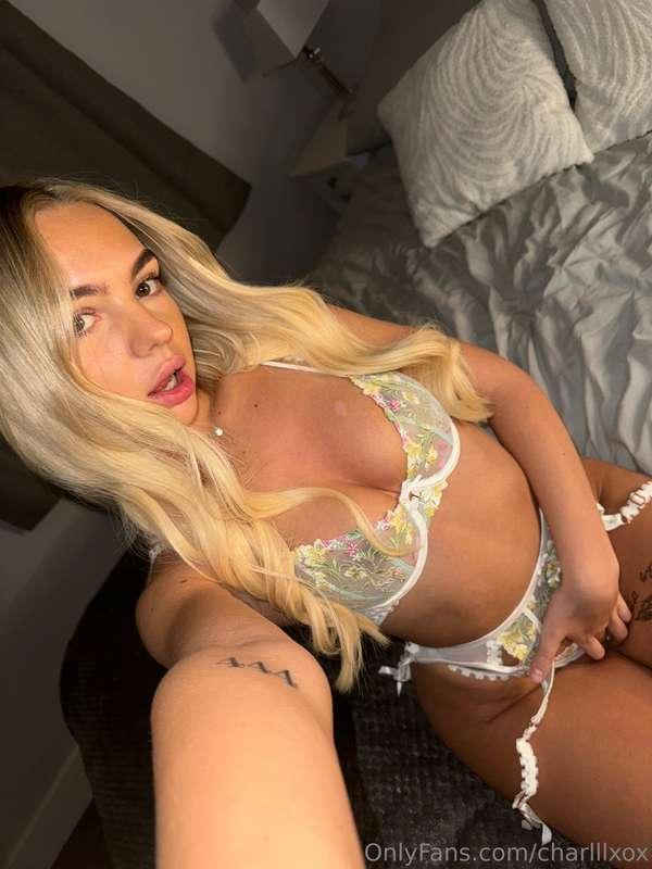 Seductively irresistible 🥵 🔥