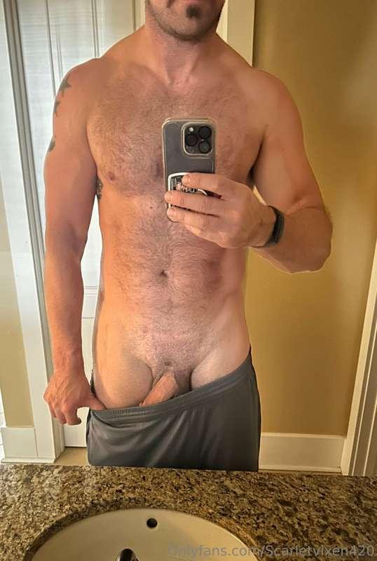 Shout out to my sexy ass man 🤤 @tom.wanks