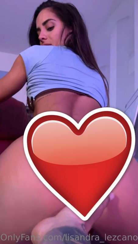 Hurry and unlock this **eXXXplicit** ***MAKE ME CUM BUNDLE**..