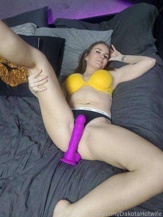 dakotahotwife image #119