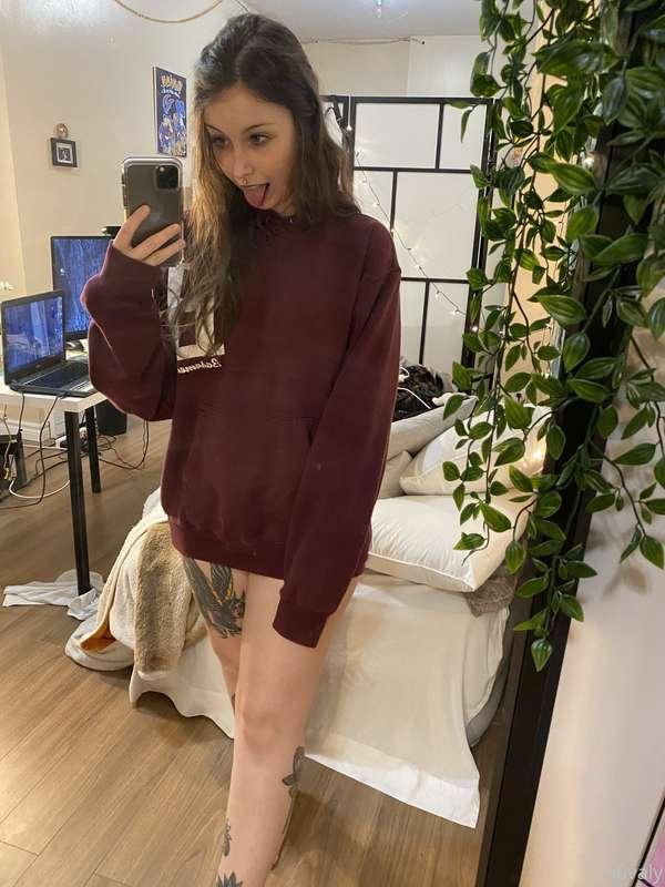 hoodie but make it cute