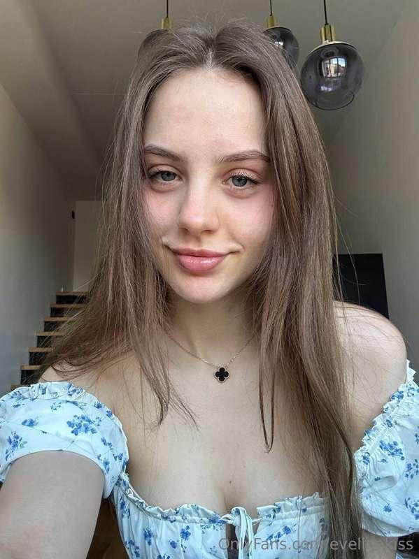 evelinakiss main image
