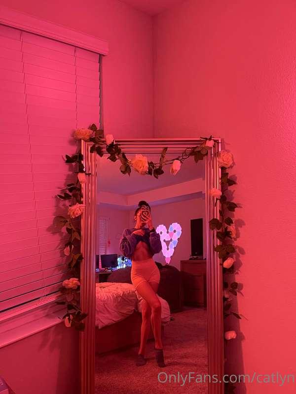 i love taking sexy pictures for you!!