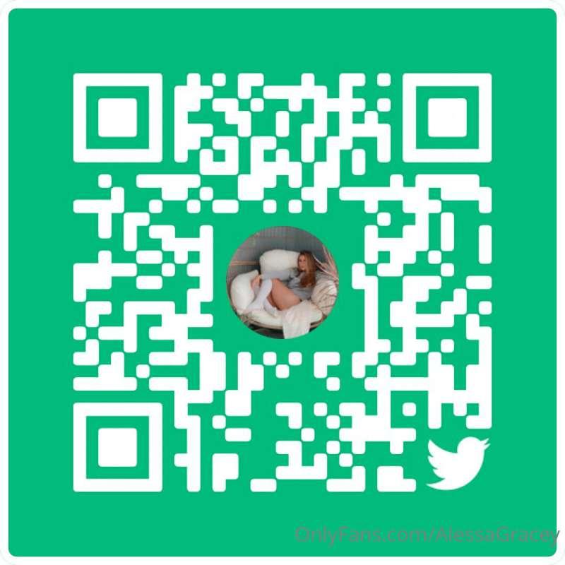Wanna follow me on Twitter? 😘 finally got one lol