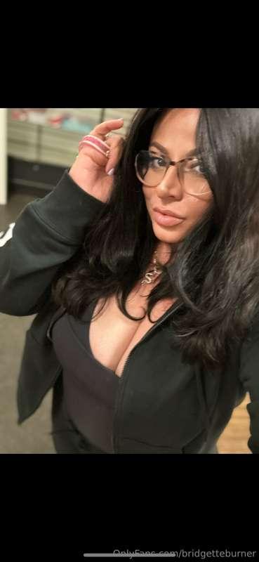 I’ve been the worst at tapping in over here!!! Hello ❤️ I’m ..