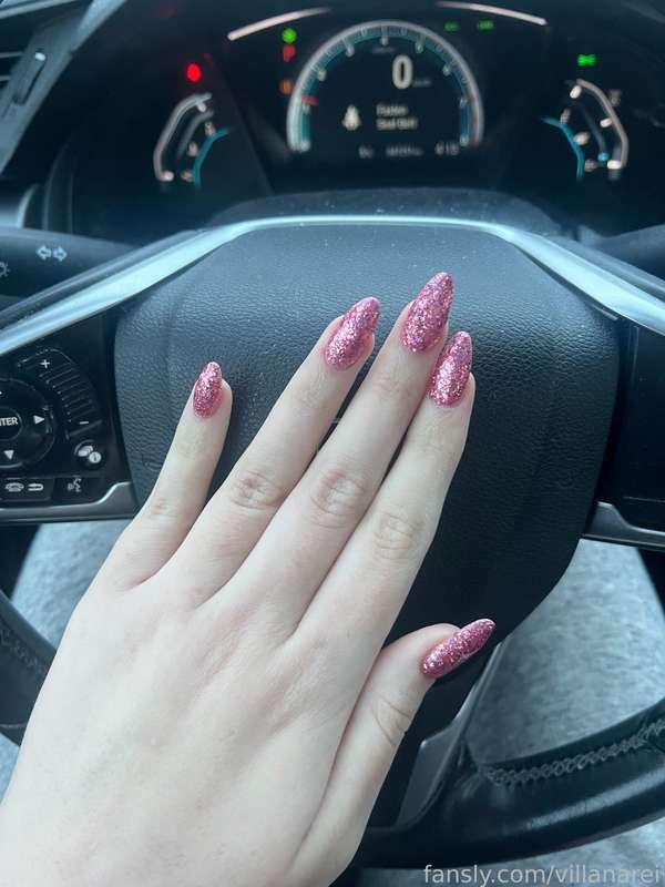 New nails! 💅 They’re so sparkly! Do you like the colour?

Send a tip to put towards them and I’ll send a little treat to your inbox 🥰✨