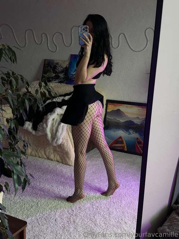 Would you rip these tights on me?😏
