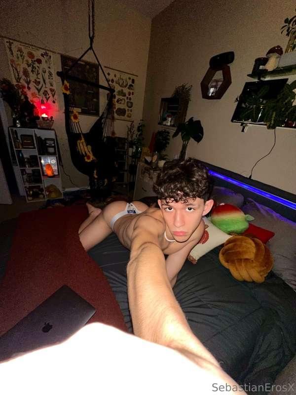 Me when no dick :(
