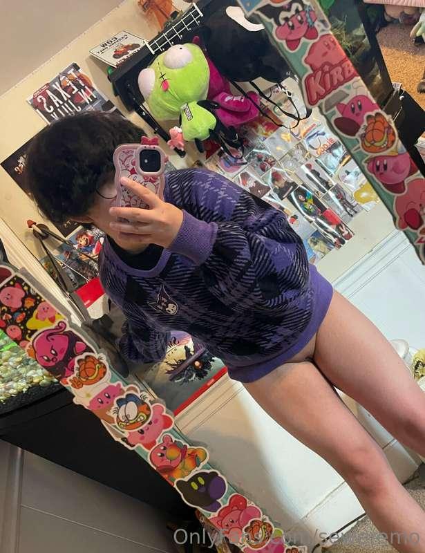 some cute pics :3 i found this very cute sweater!!