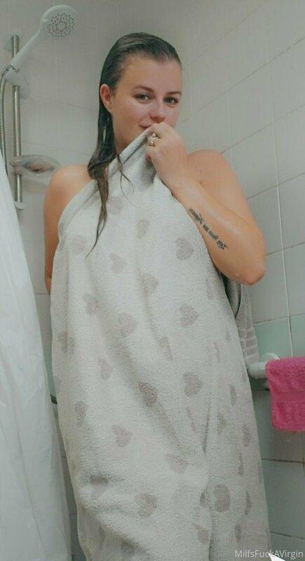 Feeling all clean you want to cum and taste ?