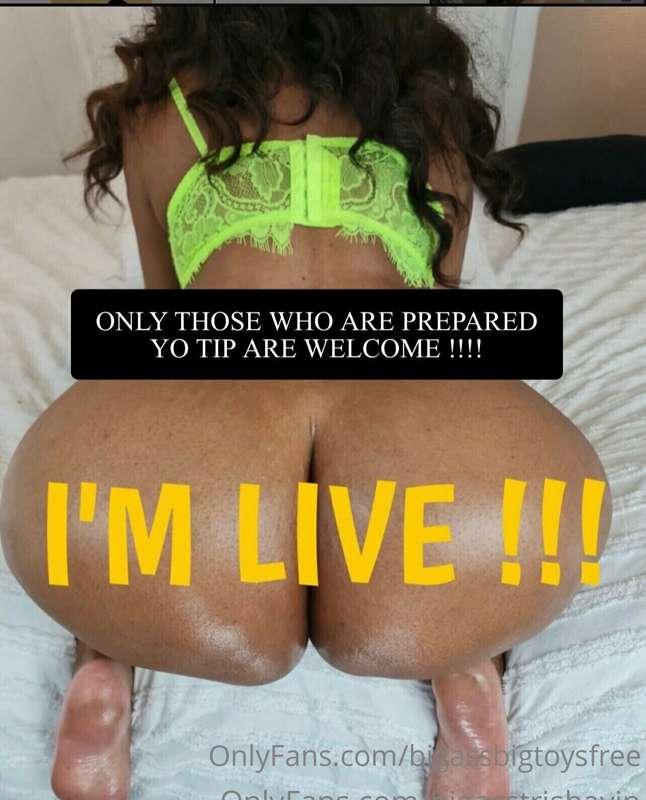 IM A LIVE ON MY MAIN ACCOUNT @bigasstrishavip