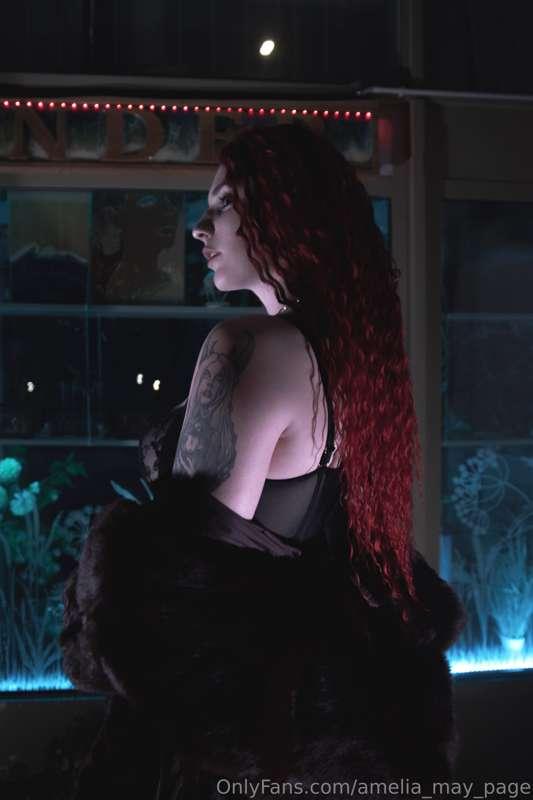 My mystery is my strength. Open me if you can.... 🖤🖤🖤