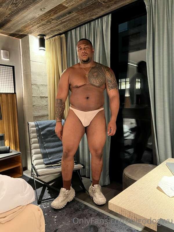 TGIF bby 😎🦍