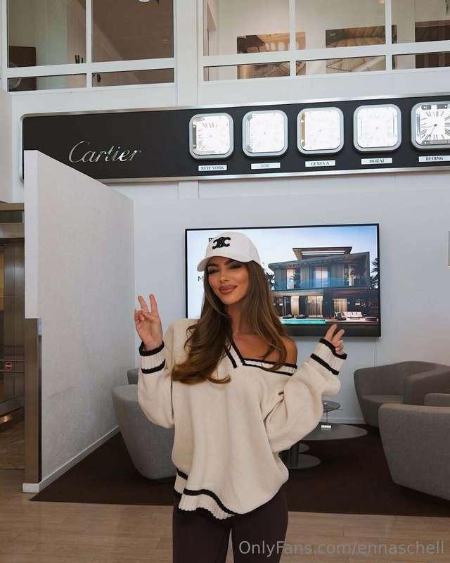 mid day risky send 😈😏 check your DMs!