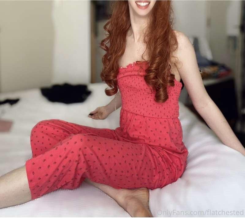 I think this is the first clothed photo you guys have seen o..