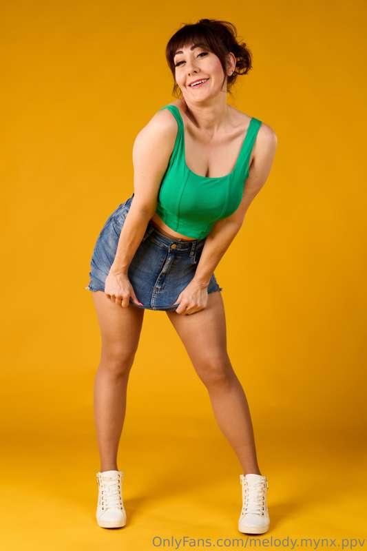 Who likes pantyhose?