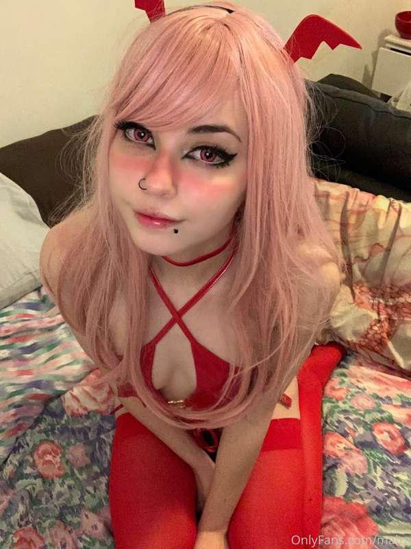 Tiny succubus gf except I let you live after we fuck :3