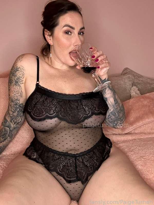 paigeturnah image #0