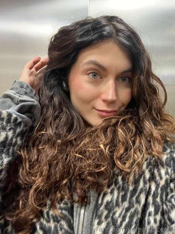 After a warm and cozy day, finally heading home🤗The mood is ..