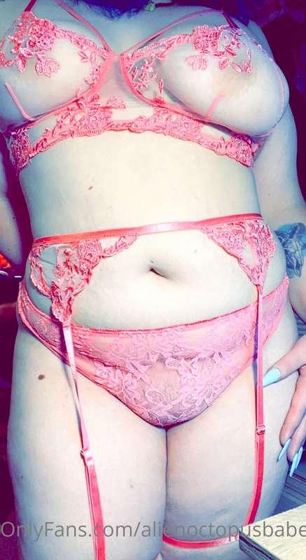 Hey loves! How are you today? I got some new lingerie and co..