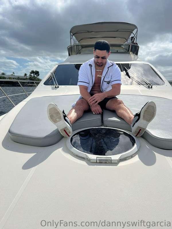 dannyswiftgarcia image #1