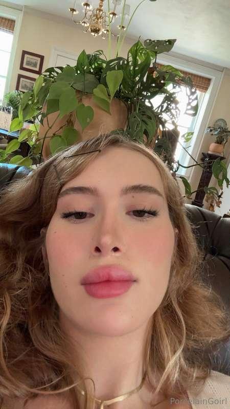 Who wants some kisses? hmm
