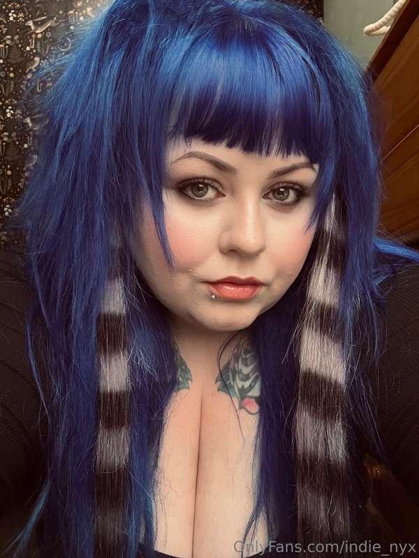 Took some new selfies today because I finally gave myself th..