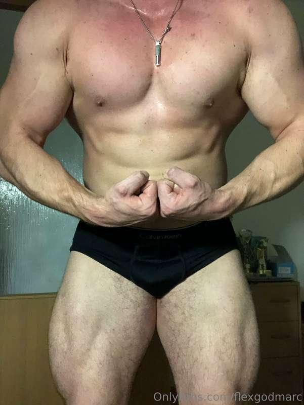 Your musclegod start quality phase soon u will se shredz😈