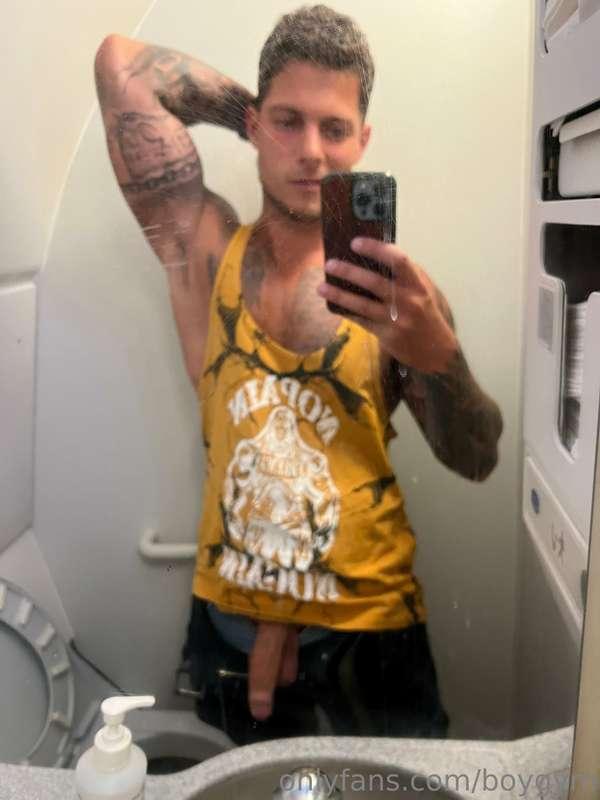 ✈️✈️