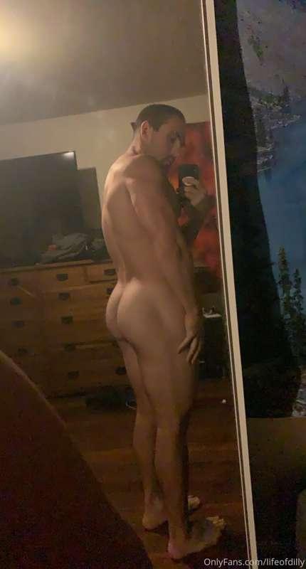 Happy Friday! Here’s some morning cake & wood for you to get..