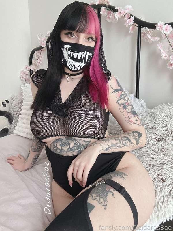 Would you call me mommy ?

#goth #alt #alternative #bigboobs #tattoos #fyp 