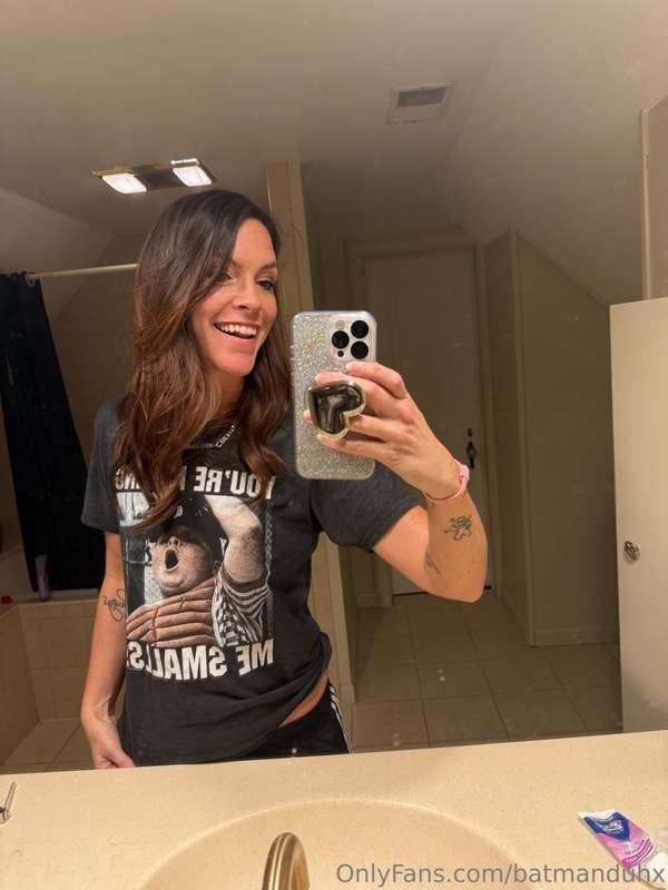 If you guys didn’t know, I have 85+ gloryhole videos up over..